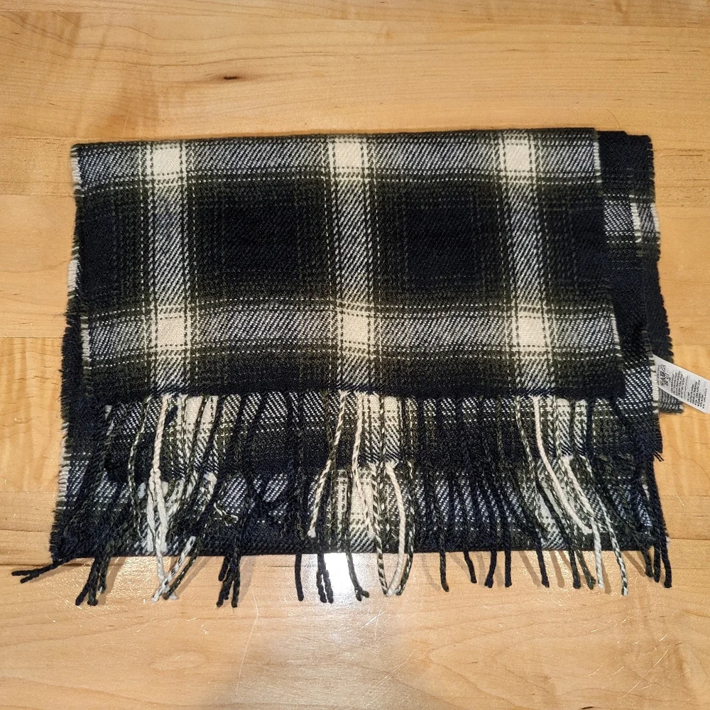 Green Off White Plaid Flannel Scarf Fringes 71